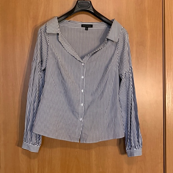 Banana Republic Tops - Banana republic off-the-shoulder striped long-sleeve button-down shirt